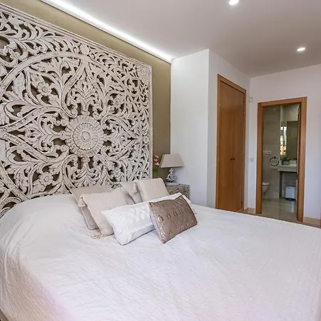 Apartment Precioso De Planta Baja En Salinas, *