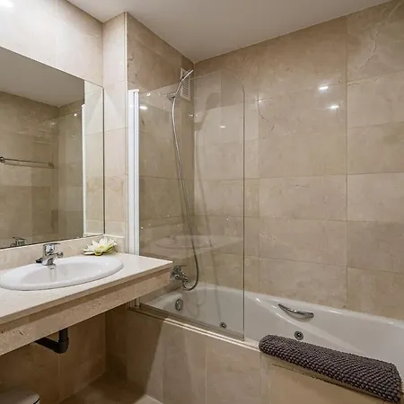 Apartment Precioso De Planta Baja En Salinas, Estepona