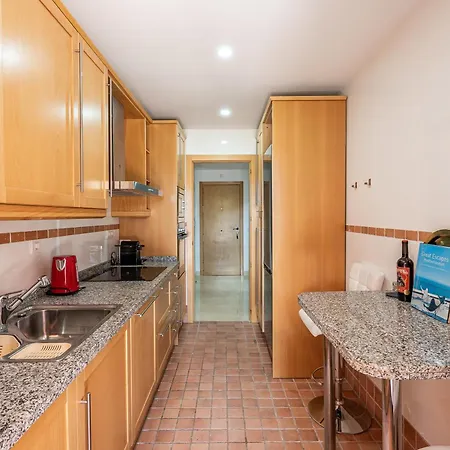 Precioso De Planta Baja En Salinas, Apartment *